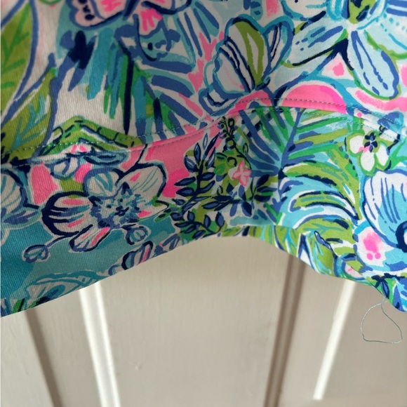 Disney Parks x Lilly Pulitzer x Cinderella Pullover Sweatshirt - Picture 11 of 13